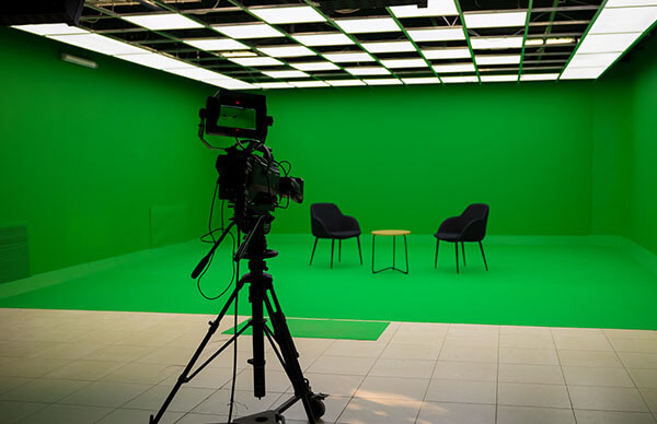 אולפן נייד לשידורי LIVE בכנסים ואירועים וירטואליים