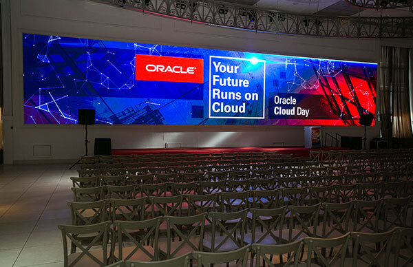 תפעול מסכי לד